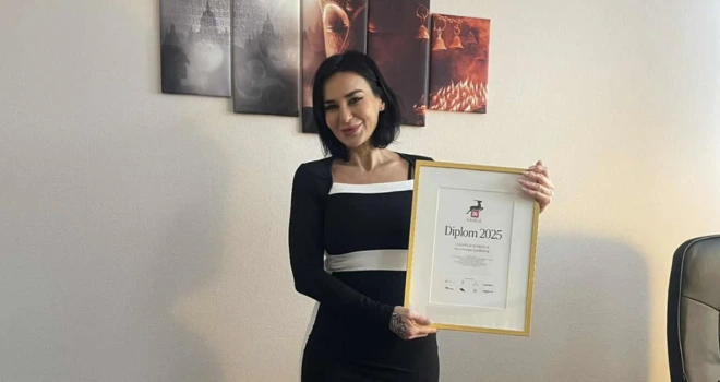 Cleanflat håller i diplom för Gasellföretag 2025